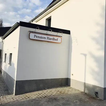 Hardhof Pensión 3*