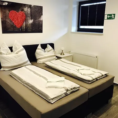 Hardhof Pensión 3*